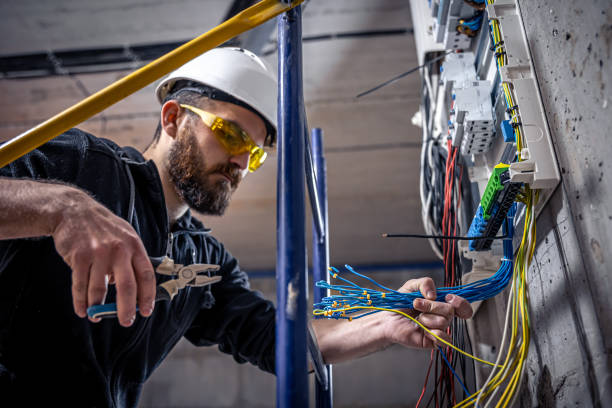 Best Affordable Emergency Electrician  in Albers, IL